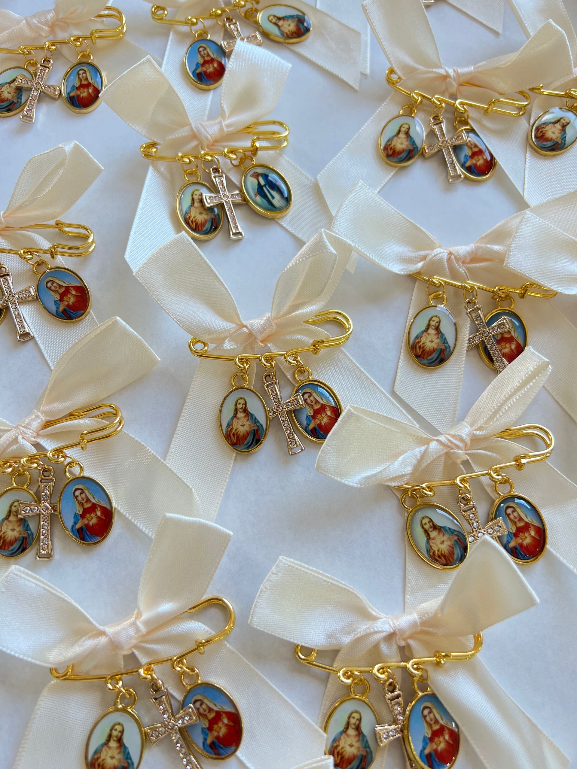 BESPOKE  BONBONNIERE & EVENT  FAVOURS