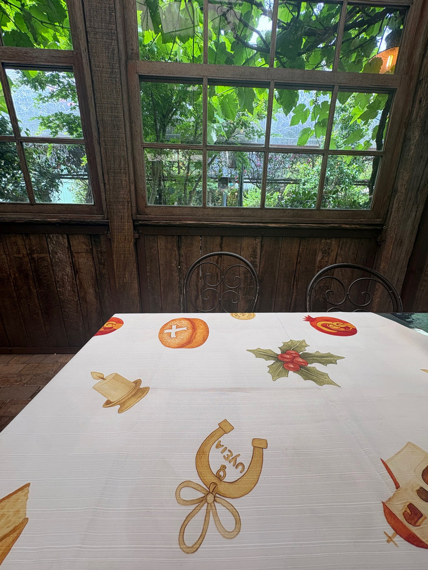 Christmas Tablecloths