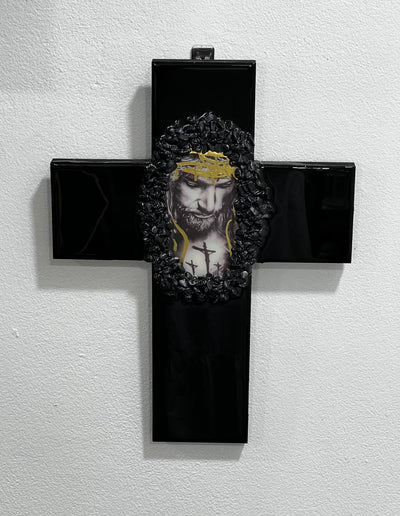 Cross depicted with Jesus.