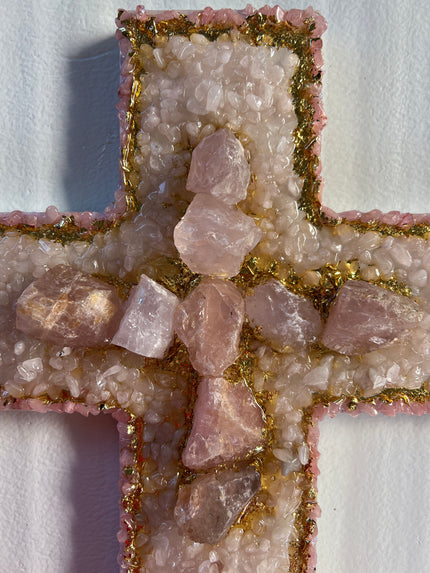 Crystal cross